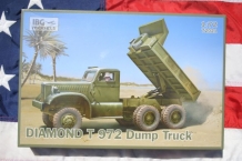 images/productimages/small/DIAMOND T 972 Dump Truck IBG Models 72021 doos.jpg